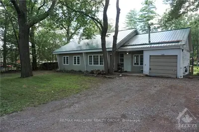 127 LANE Street, Constance Bay - Dunrobin - Kilmaurs - Woodlawn, ON K0A 3M0