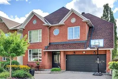 2113 SANDY OAKS Drive, Orleans - Convent Glen and Area, ON K1W 1H6