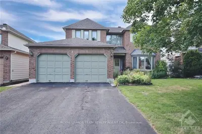 4 REUBENS Court, Hunt Club - South Keys and Area, ON K1G 5K4