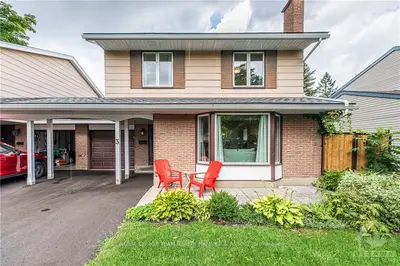 3 MEADOWBANK Drive, South of Baseline to Knoxdale, ON K2G 0P1