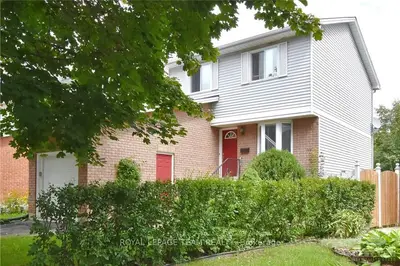 14 NEWPORT Crescent, Hunt Club - South Keys and Area, ON K1T 3M2