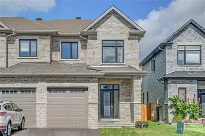523 BULAT Court, Stittsville - Munster - Richmond, ON K2S 2C1