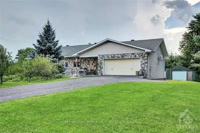 780 ST-PIERRE Road, Russell, ON K0A 1W0