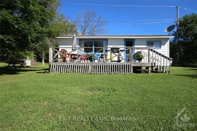 26 SWALLOWS Lane, Rideau Lakes, ON K0G 1P0
