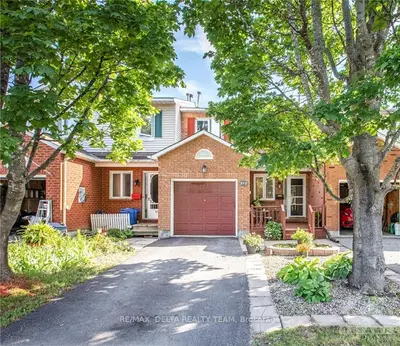572 LATOUR Crescent, Orleans - Cumberland and Area, ON K1A 1P3