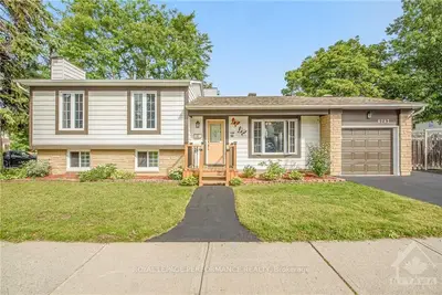 6287 FORTUNE Drive, Orleans - Convent Glen and Area, ON K1C 2A9
