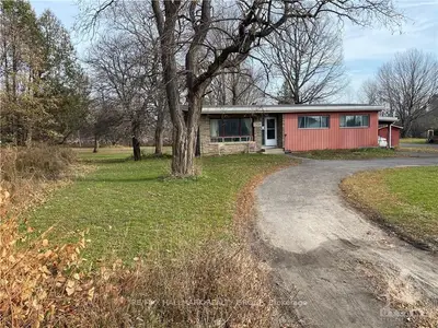 5329 Bank Street, Leitrim, ON K1X 1H1