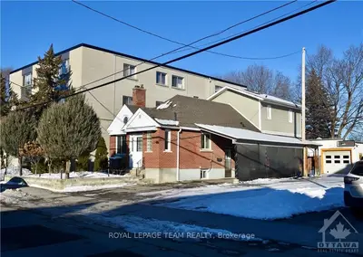 265 BREEZEHILL Avenue S, Dows Lake - Civic Hospital and Area, ON K1Y 2J3