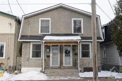 215 1/2 ARMSTRONG Street, West Centre Town, ON K1Y 2W3