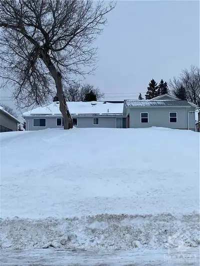 180 SALISBURY Street, Carp - Huntley Ward, ON K0A 1L0