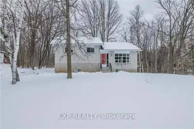 1112 FRANCIS Street, Greater Madawaska, ON K0J 1H0