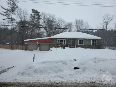 28 GERVIN Street, Tanglewood - Grenfell Glen - Pineglen, ON K2J 0G8
