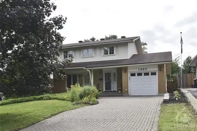 1882 SHAREL Drive, Alta Vista and Area, ON K1H 6W4