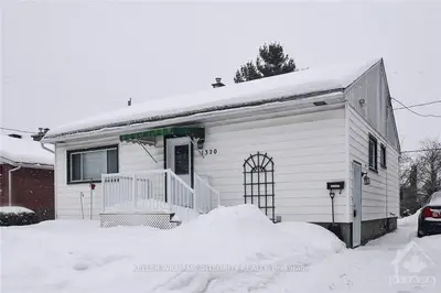 1320 AVENUE R Avenue, Alta Vista and Area, ON K1G 0C3