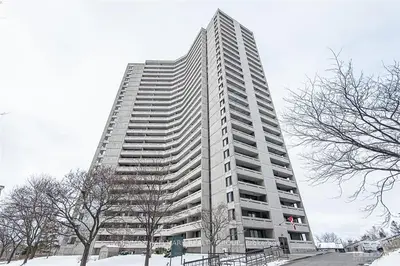 1171 AMBLESIDE Drive 1108, Woodroffe, ON K2B 8E1