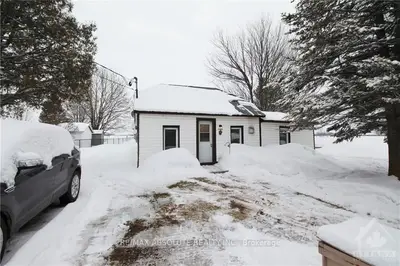 1966 DEVINE Road, Orleans - Cumberland and Area, ON K0A 3H0