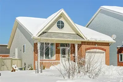 5135 LERNER Way, Beacon Hill North - South and Area, ON K1J 1B4