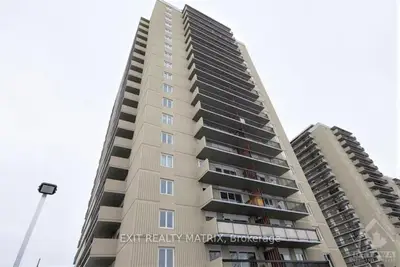 158C MCARTHUR Avenue 1404, Vanier and Kingsview Park, ON K1L 8E7