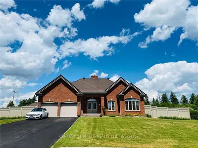 18107 FARLINGER Drive, South Glengarry, ON K6H 5R5