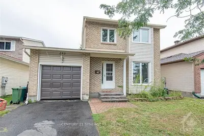 293 COTTONWOOD Crescent, Orleans - Cumberland and Area, ON K1E 2X5