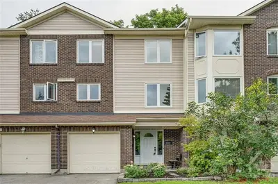 1137 DES FORETS Avenue, Orleans - Convent Glen and Area, ON K1C 5K8