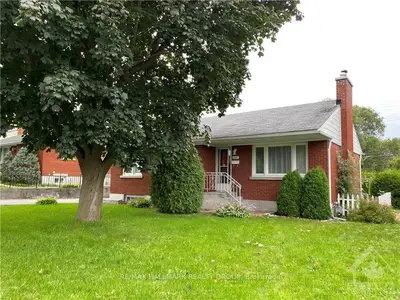 1327 DORCHESTER Avenue, Carlington - Central Park, ON K1Z 8E8
