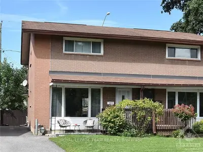 2075 KINGSLEY Road, Parkway Park - Queensway Terrace S and Area, ON K2C 2X6