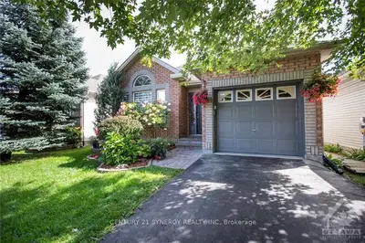 1974 SCULLY Way, Orleans - Cumberland and Area, ON K4A 4H2