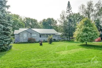 834 COUNTY ROAOD 18 Road, North Grenville, ON K0G 1S0
