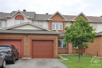 111 DUNTROON Circle, Hunt Club - South Keys and Area, ON K1T 4C6