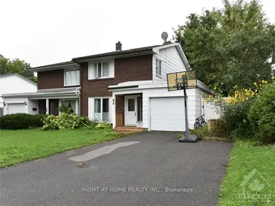 44 PIGEON Crescent, Hunt Club - Windsor Park Village and Area, ON K1V 9H7