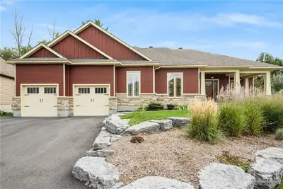 222 JENSEN Court, Carp - Huntley Ward, ON K0A 1L0