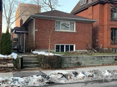 147 PATTERSON Street B, Glebe - Ottawa East and Area, ON K1S 1Y4