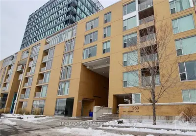 250 LETT Street 210, West Centre Town, ON K1R 0A7