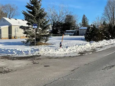 433 JOFFRE Avenue 12, Renfrew, ON K7V 3L8