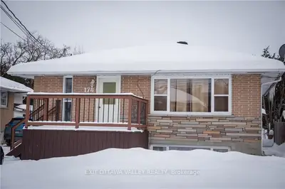 178 MARKET Street, Pembroke, ON K8A 2H6