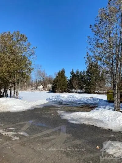 8 Simcoe Street, Rideau Lakes, ON K0G 1P0