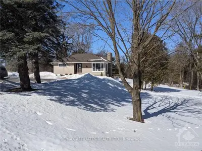 5304 SALEM RD Road, Westport, ON K0G 1X0