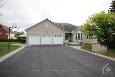 5360 KILBY Lane, Manotick - Kars - Rideau Twp and Area, ON K4M 1B4