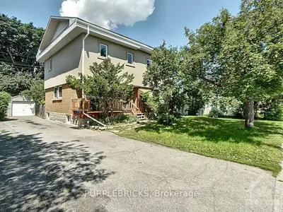 1311 WOODWARD Avenue, Carlington - Central Park, ON K1Z 7V7