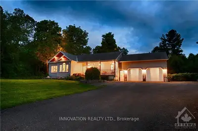 3735 BECKS Road, Carp - Dunrobin - Huntley - Fitzroy and Area, ON K0A 2H0