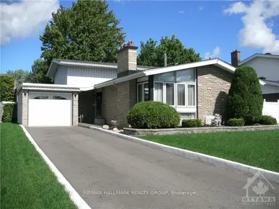 2110 GRAFTON Crescent, Beacon Hill North - South and Area, ON K1J 6K8