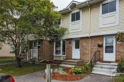 1950 GREENVALE Lane 49, Orleans - Convent Glen and Area, ON K1C 6E3