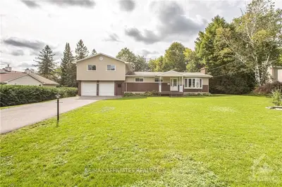 8 BRADLEY Street, Stittsville - Munster - Richmond, ON K2S 1M6