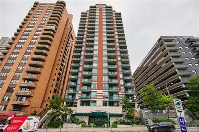 570 LAURIER Avenue W 701, Ottawa Centre, ON K1R 1C8