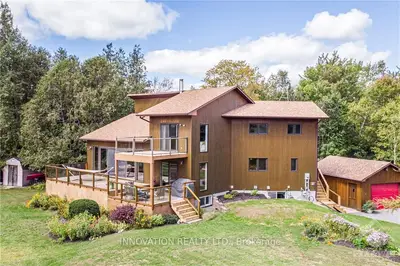 120 HUNTLEY MANOR Drive, Carp - Huntley Ward, ON K0A 1L0