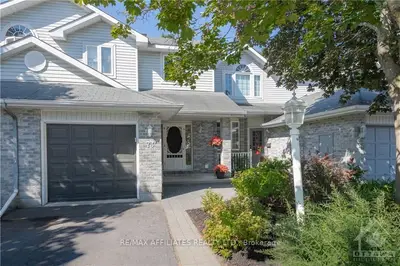 73 WHALINGS Circle, Stittsville - Munster - Richmond, ON K2S 1S4