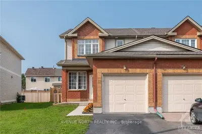33 PENNARD Way, Hunt Club - South Keys and Area, ON K1T 4C1