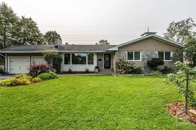 61 EVERGREEN Drive, Bells Corners and South to Fallowfield, ON K2H 6C5