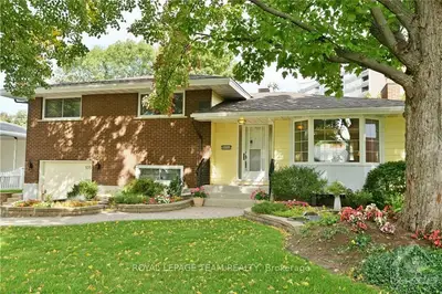 835 NICHOLSON Avenue, Billings Bridge - Riverside Park and Area, ON K1V 6N4